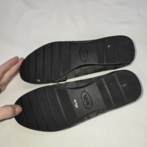 Coach Signature Print Black Loafers Shoes - Picture 3 of 4